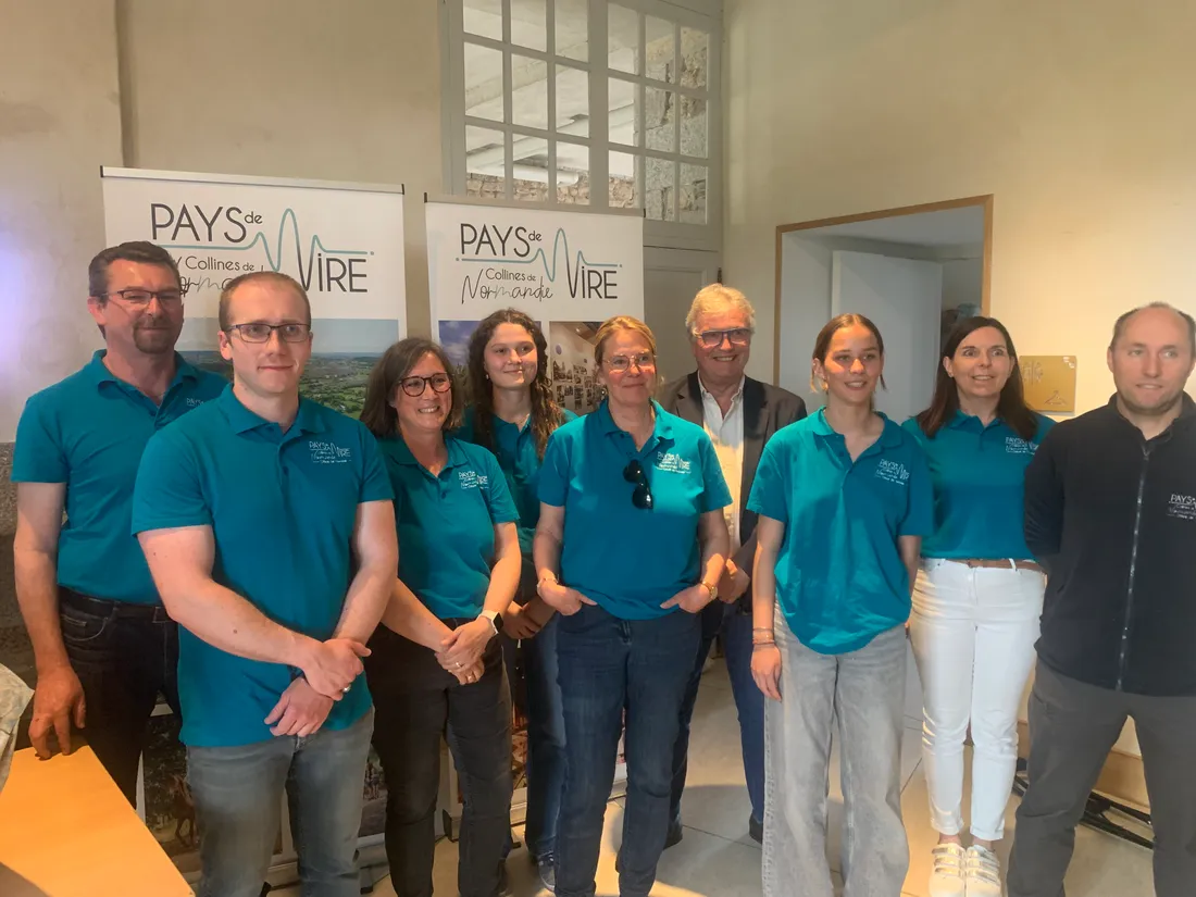 L'équipe de l'Office de tourisme du Pays de Vire - collines de Normandie. 