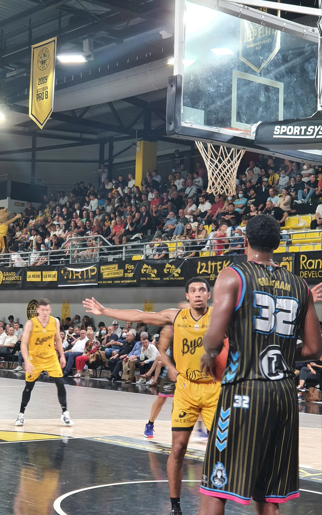 [ SPORT ] LE FOS PROVENCE BASKET RATE SON 1ER TRAIN