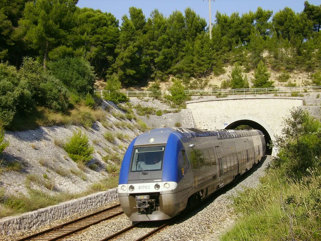[ Transport ] 6 TER par heure sur la ligne Marseille-Miramas : un objectif clé pour 2030