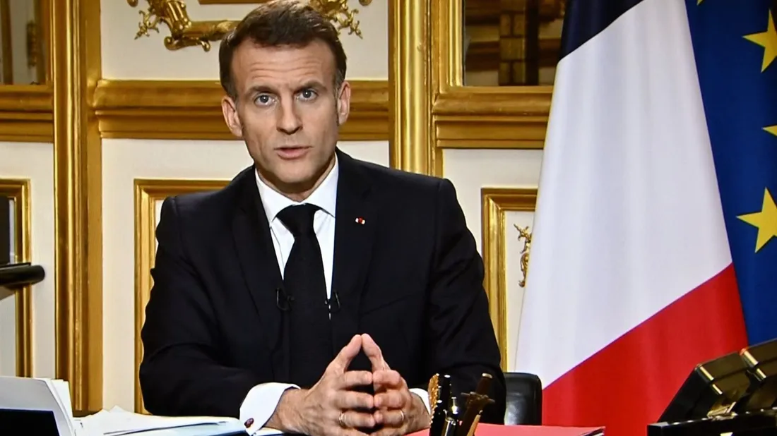 Violences du 17 octobre : Emmanuel Macron promet la fermeté, mais n’annonce pas l’état d’urgence