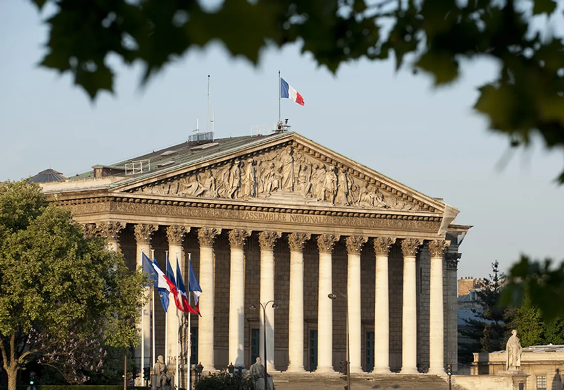[ SOCIETE ] Réforme des retraites: A quelques heures du verdict à l'Assemblée Nationale
