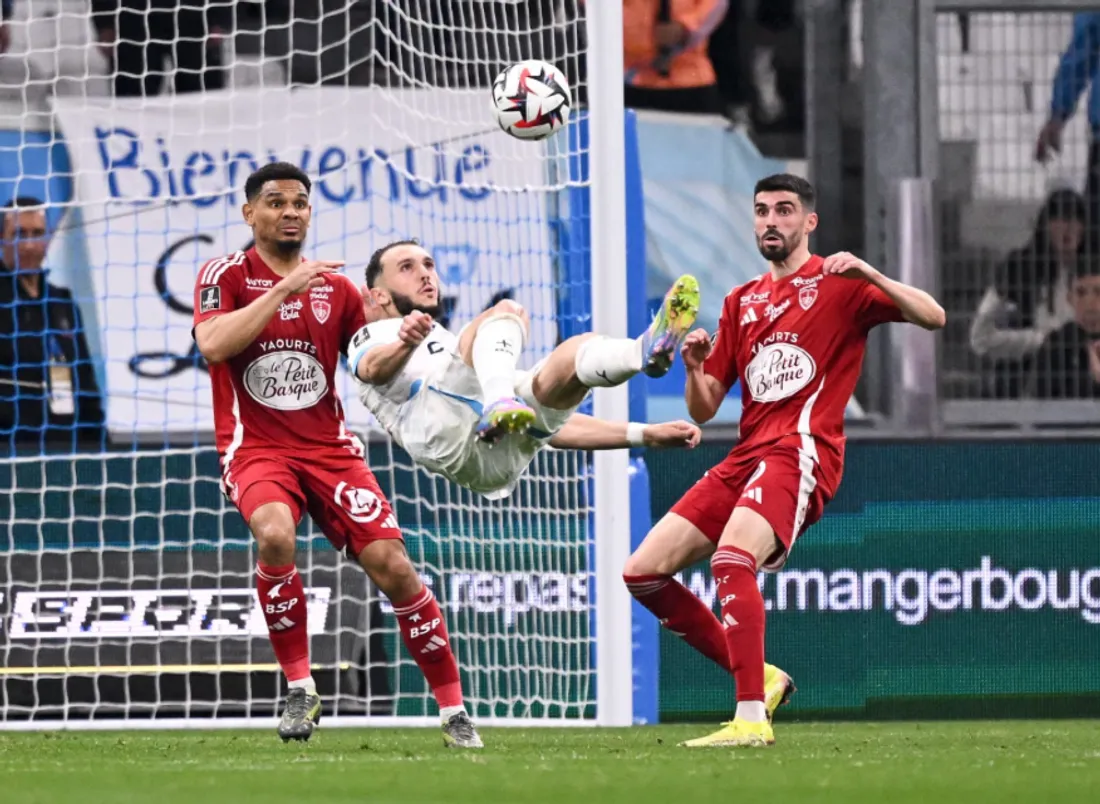 OM s'impose face a Brest sur le score de 4 buts à 1, notamment avec un but fantastique d'Amin Gouiri