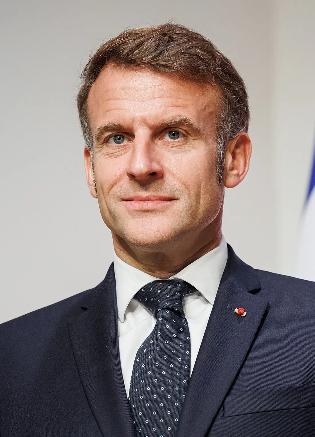 De Paris à Metz : pourquoi Emmanuel Macron a-t-il finalement décidé d’assister à la messe du pape ?