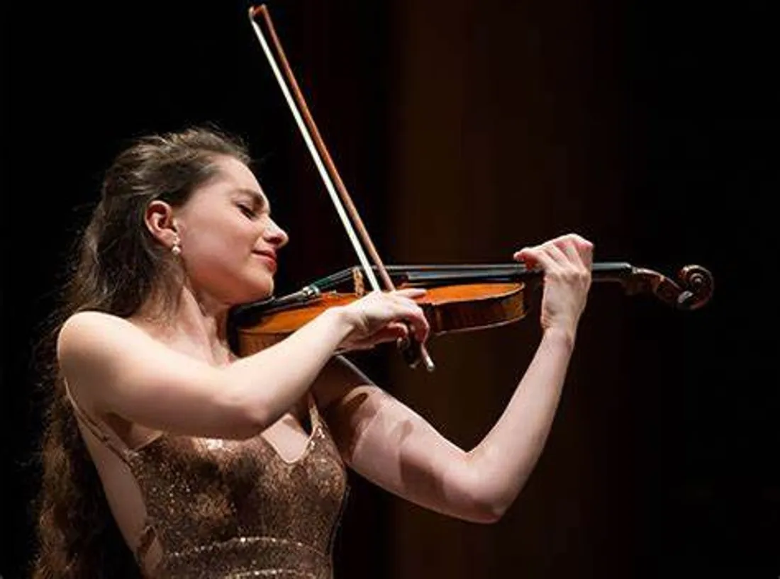 Ryanair refuse à la violoniste aixoise Esther Abrami l'accès en cabine avec son violon