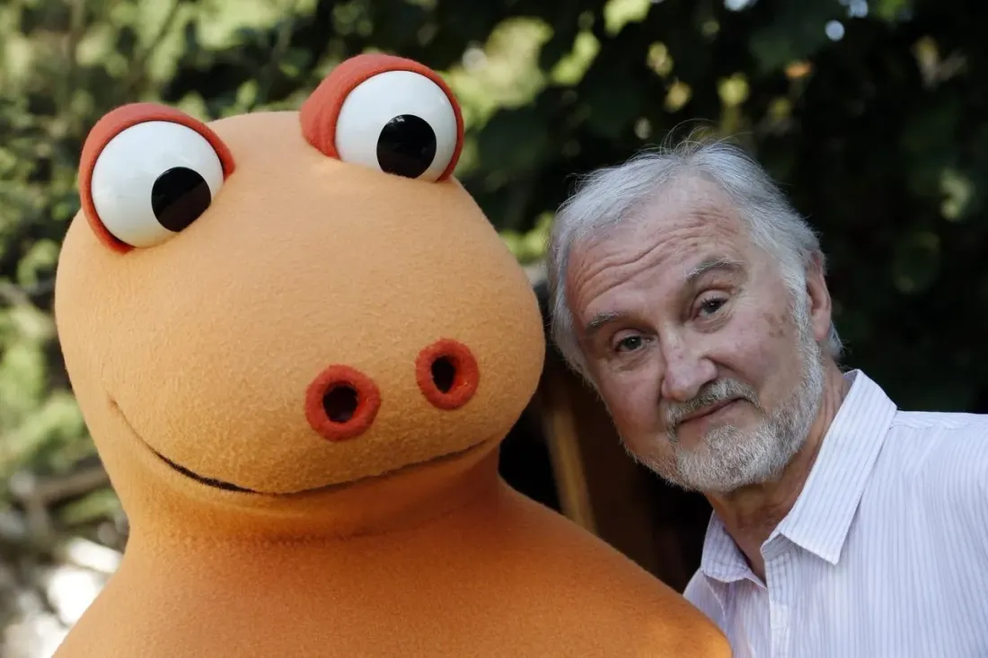 Yves Brunier, l’interprète de Casimir, est mort : le célèbre dinosaure orange perd son créateur