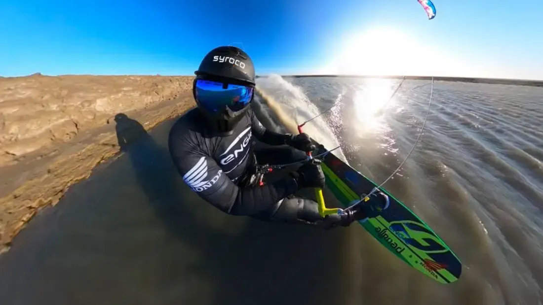 [ SPORT/KITESURF ] Alexandre Caizergues, la vitesse comme mode de vie 