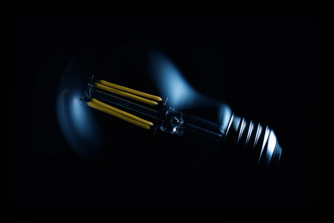 Électricité gratuite avant 2040 ? Ce que disent vraiment les chiffres