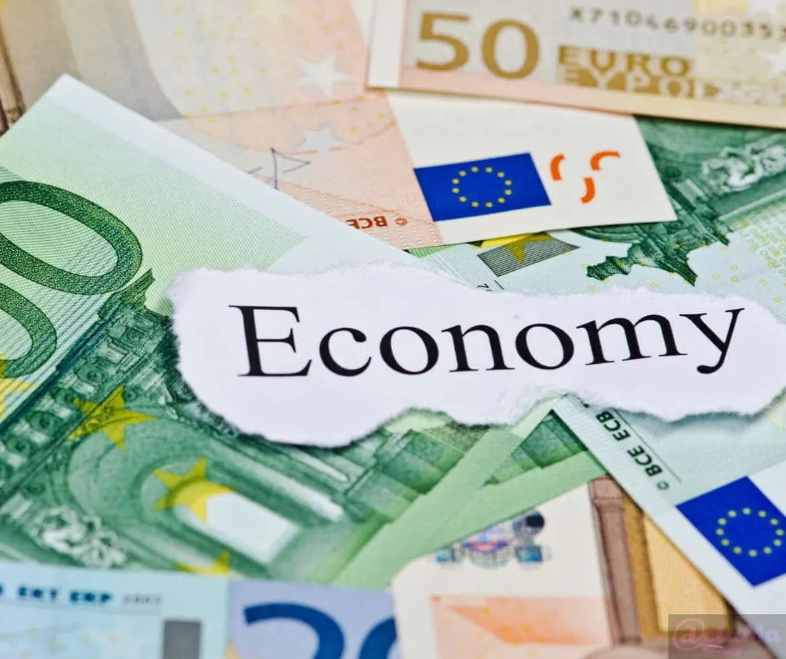 Marine Le Pen promet 140 milliards d’économies 