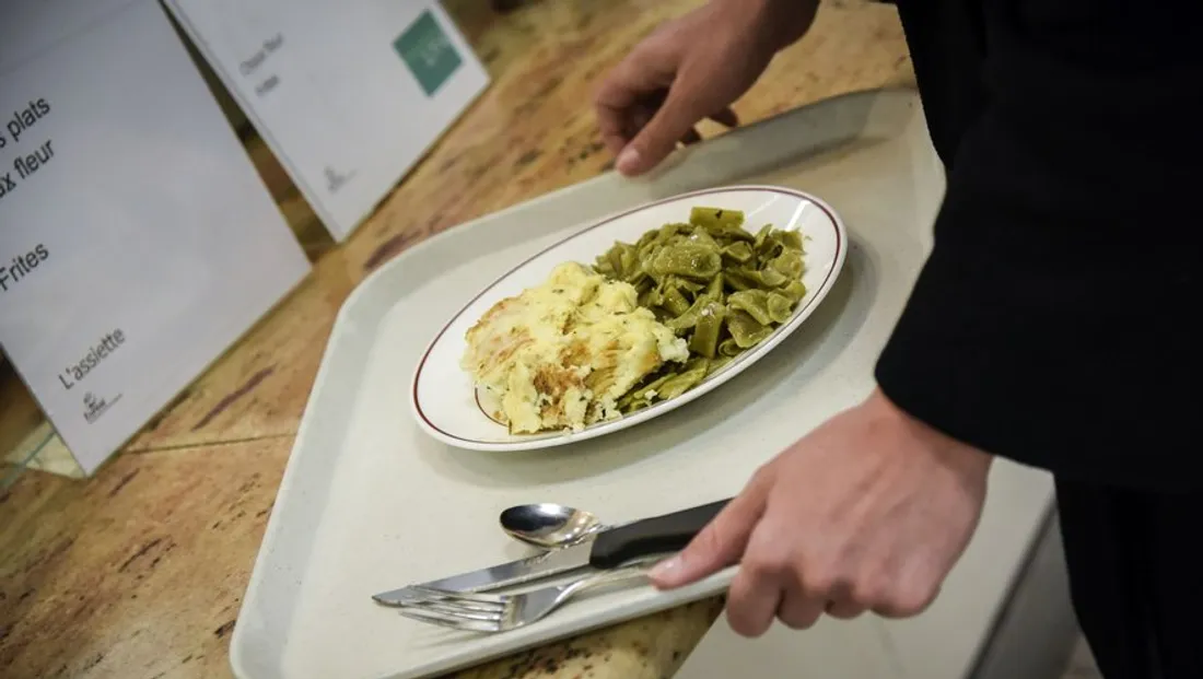 [ EDUCATION - FRANCE ] Près de 20% des étudiants ne mangent pas à sa faim selon une étude.
