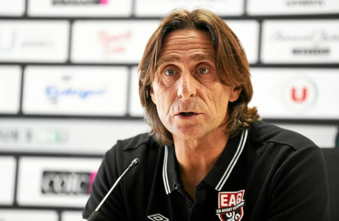 [ SPORT ] Football: Frédéric Bompard, nouveau coach du Nîmes Olympique 