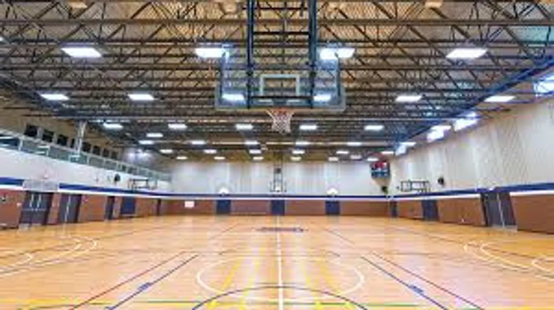 Tous les gymnases scolaires et universitaires de Camargue ouverts aux clubs sportifs d’ici 2027