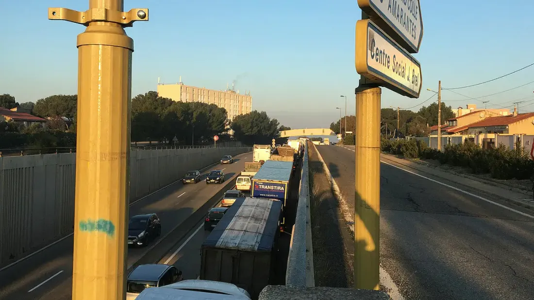 [ SOCIETE ] Istres : l'enquête mobilité provoque des bouchons 