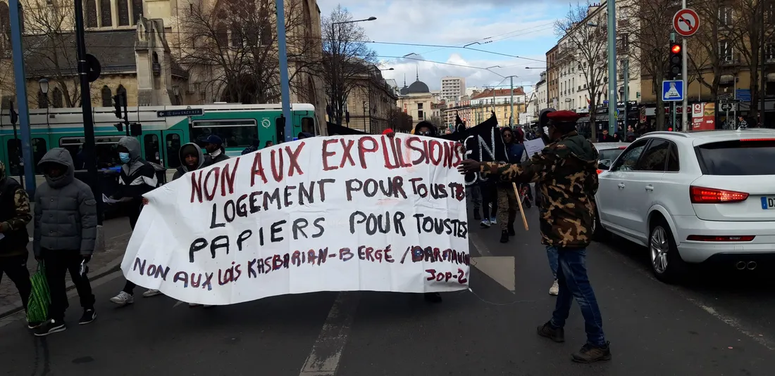 [ SOCIETE - FRANCE ] Des locataires expulsés en vue des JO de Paris