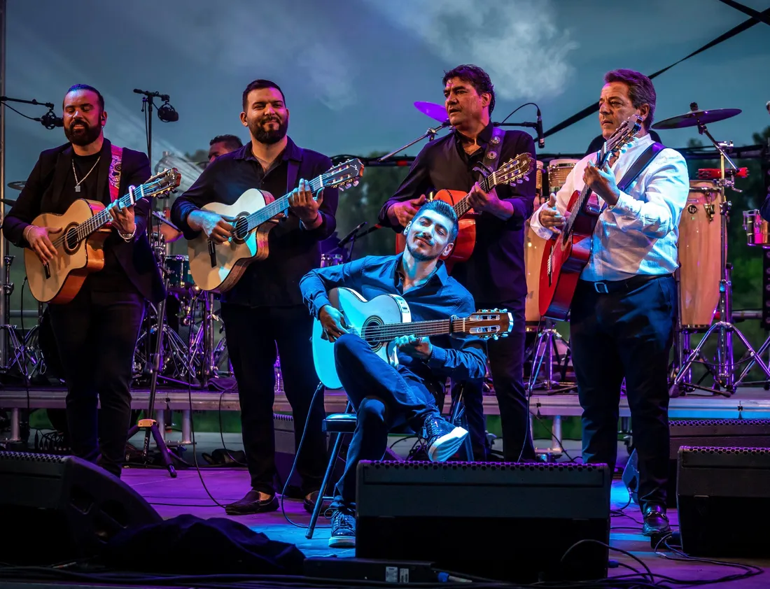 Chico & the Gypsies enflamment le Patio de Camargue à Arles le 21 mars