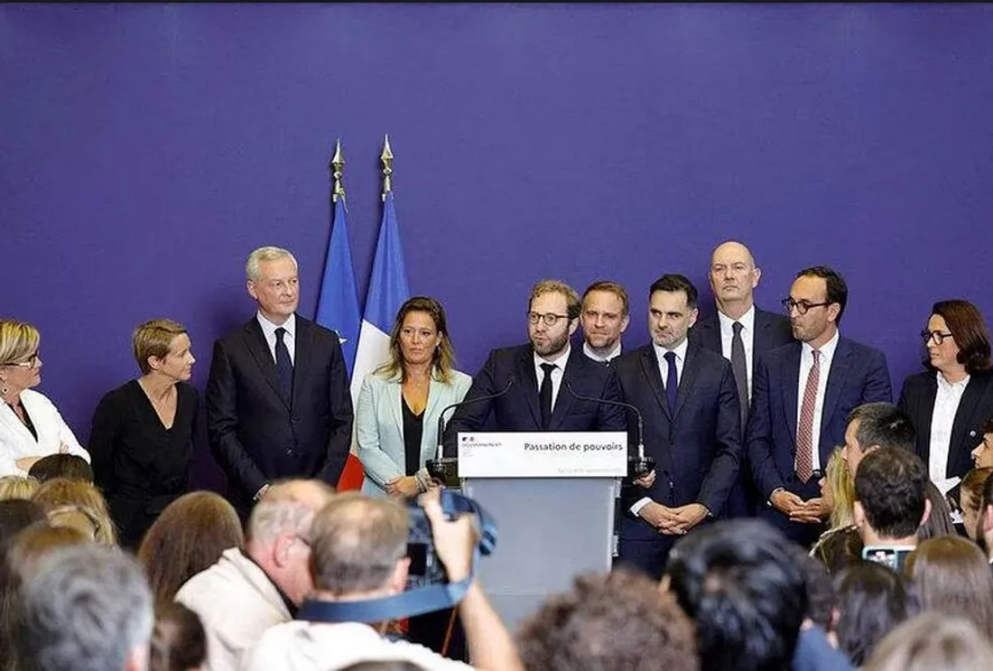 [ POLITIQUE - FRANCE ] Le nouveau Gouvernement se met en place.