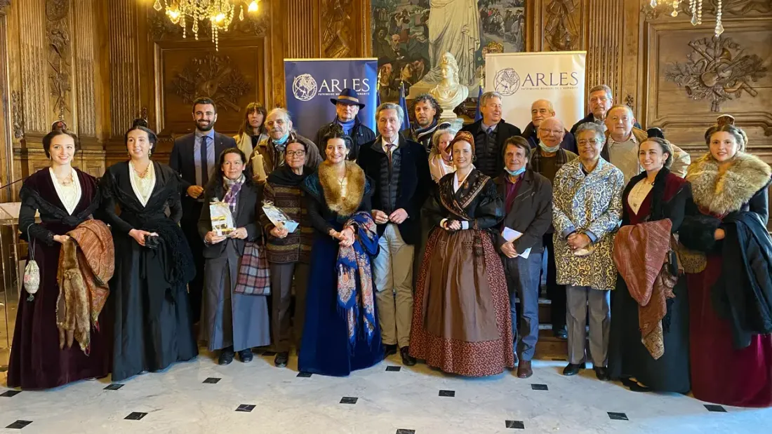 [ TRADITION ] Arles: les artisans santonniers à l'heure des récompenses