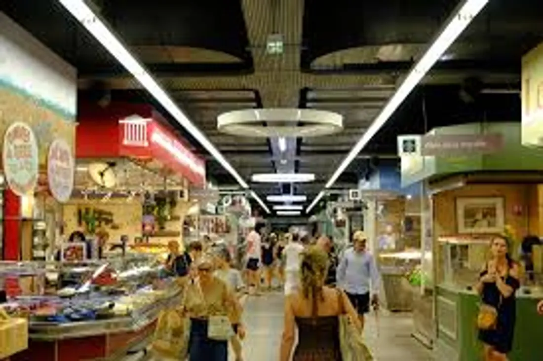 Nîmes : colère des commerçants des Halles après un chantier poussiéreux