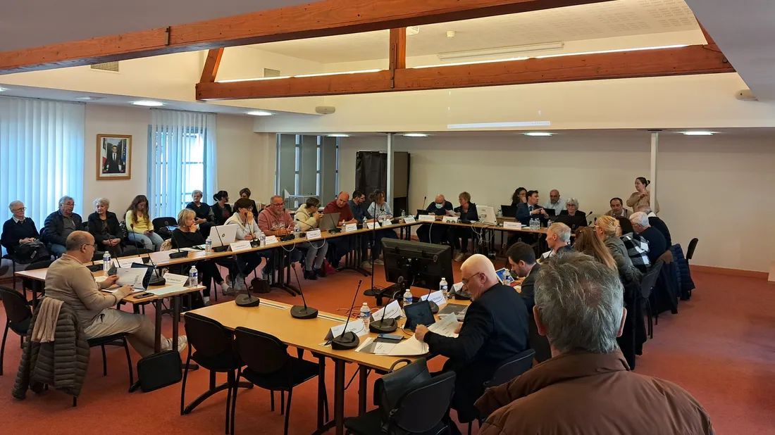 Conseil municipal Châteaudun, hôtel de ville