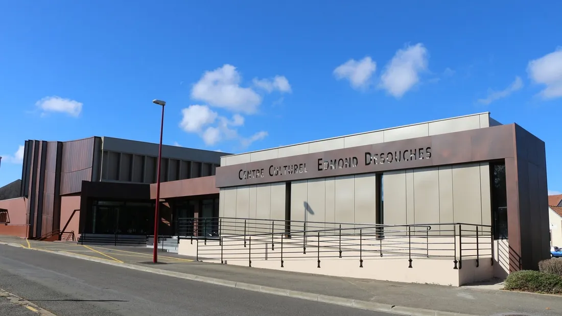 Centre Culturel Edmond Desouches, Lucé