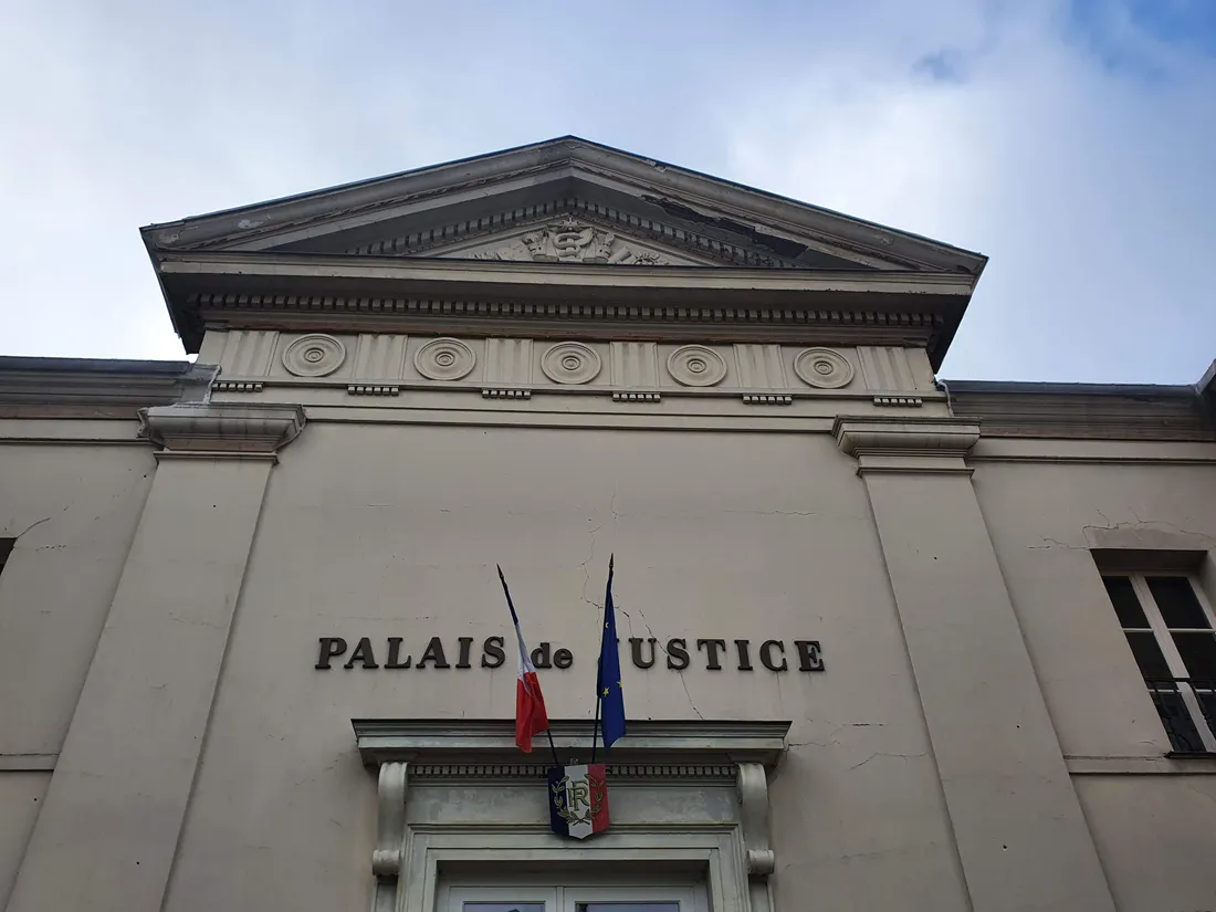 palais justice chartres