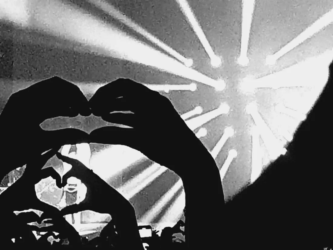 concert mains coeur