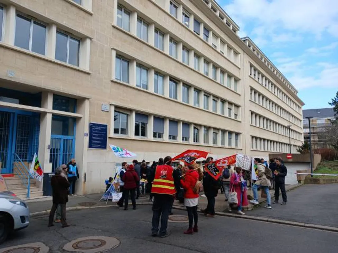 Rassemblement CGT Sud Educ’action