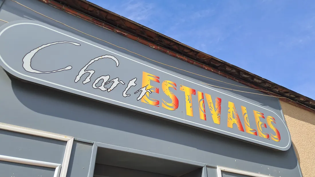 Chartrestivales, Pancarte