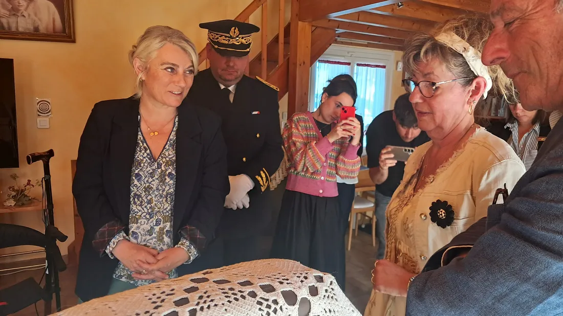 Stéphanie Rist, ministre de la santé en déplacement vendredi 22 mai 2026 à Châteaudun 