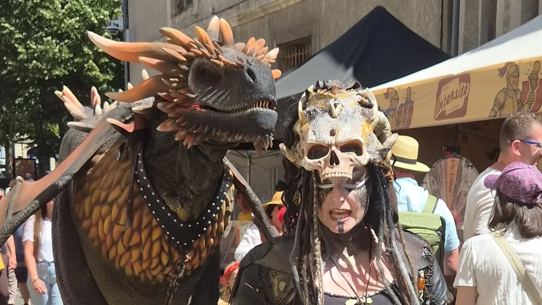 Nadia et le dragon de la Cie FreeVortex