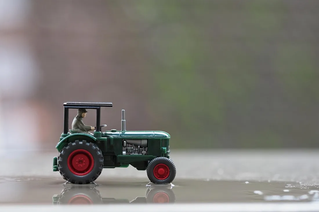 Figurine - Tracteur miniature - Tractor Show Chartres