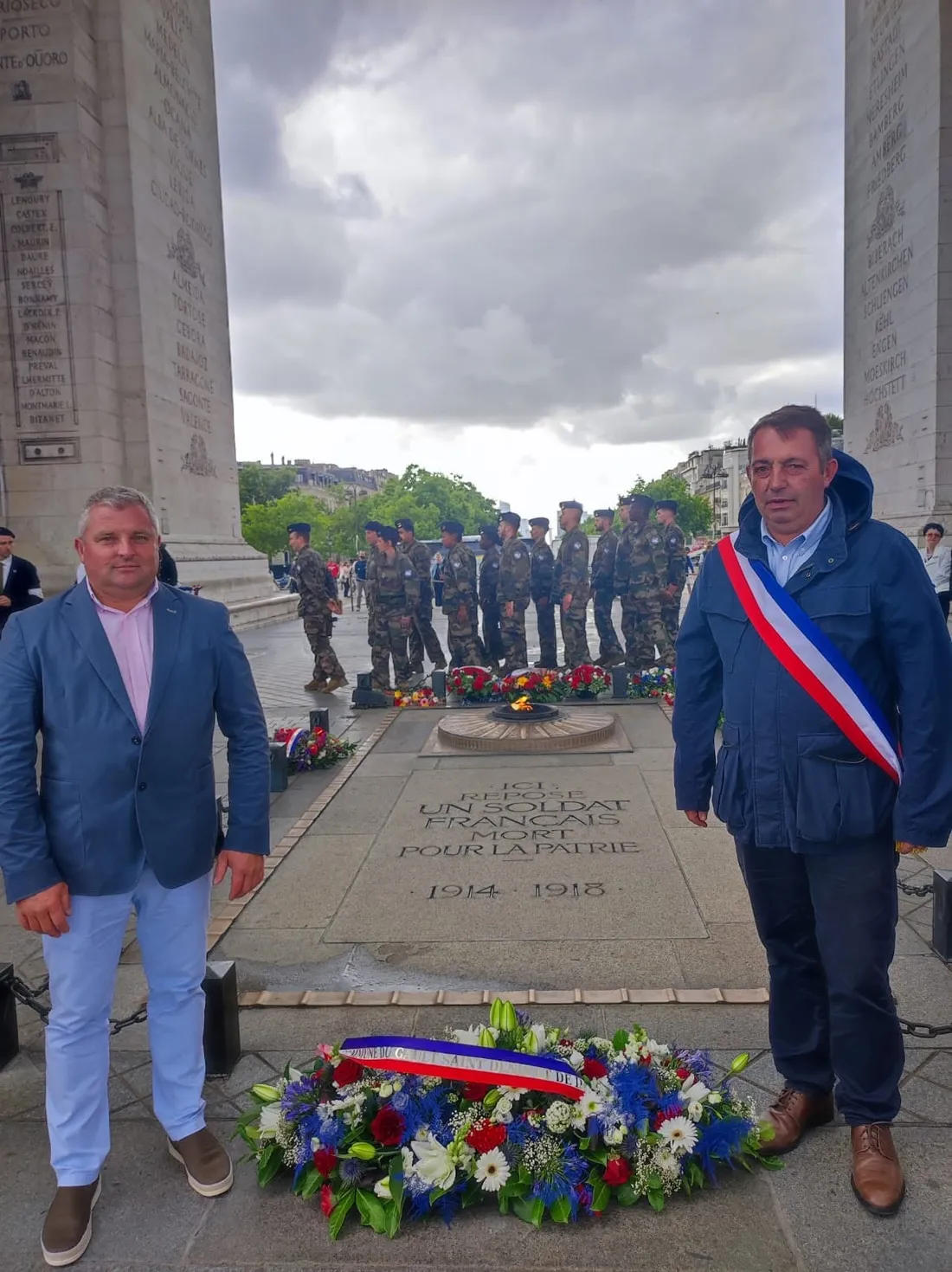 maires soldat inconnu flamme