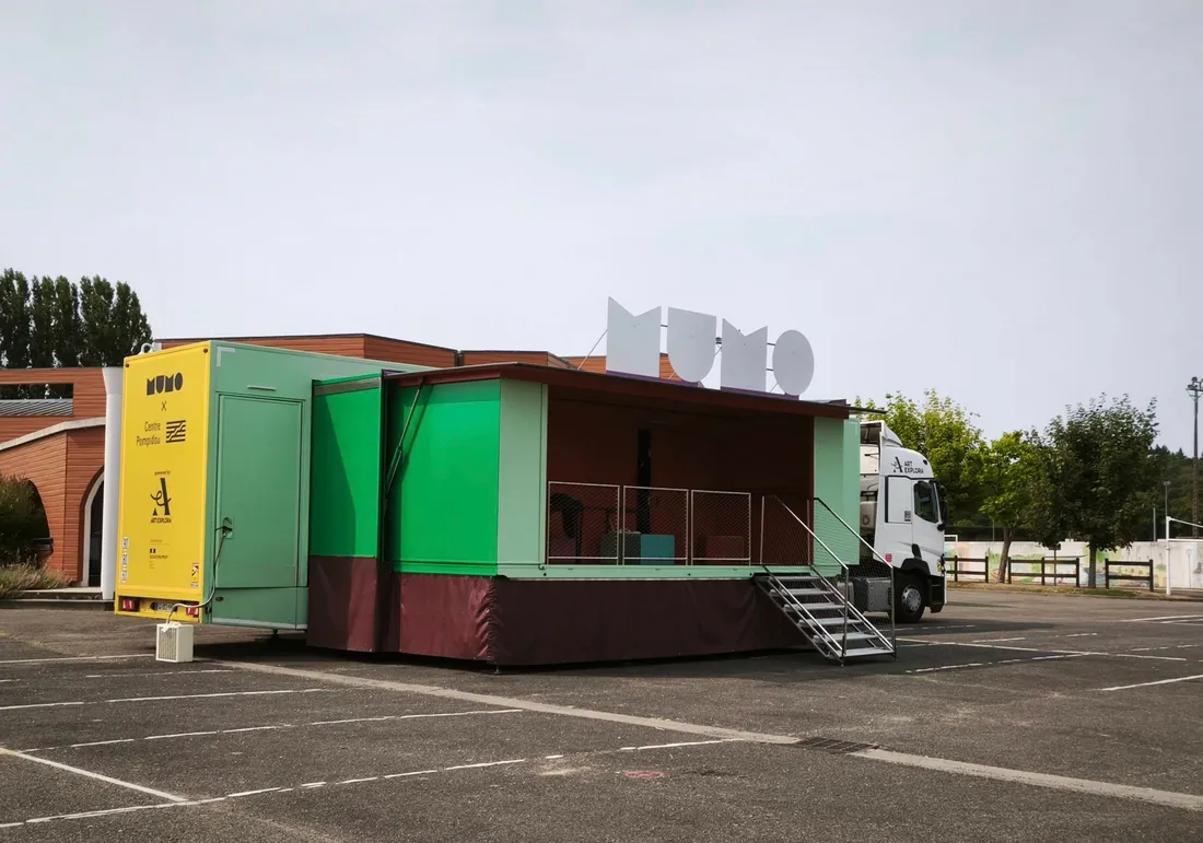 Le MuMo X Centre Pompidou, camion, art