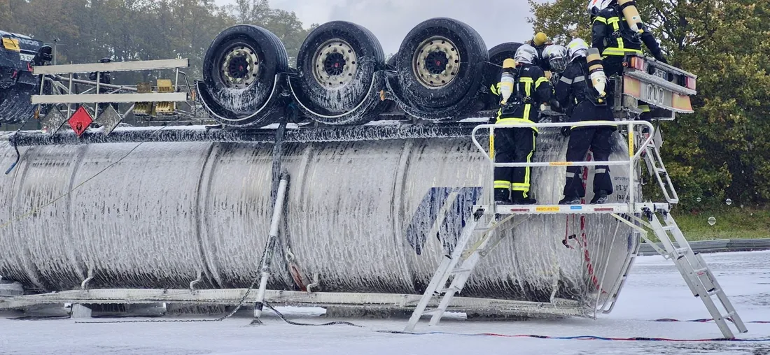 accident A11 camion citerne sarthe ferté bernard