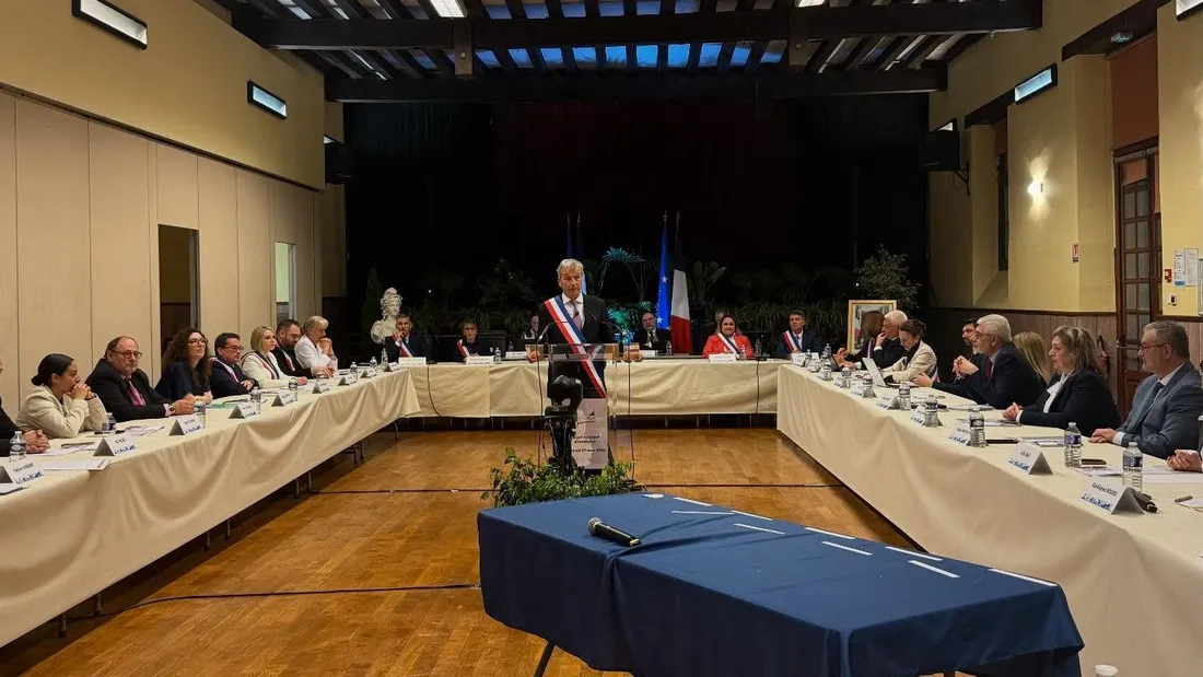 Installation du conseil municipal de Châteaudun en mars 2026