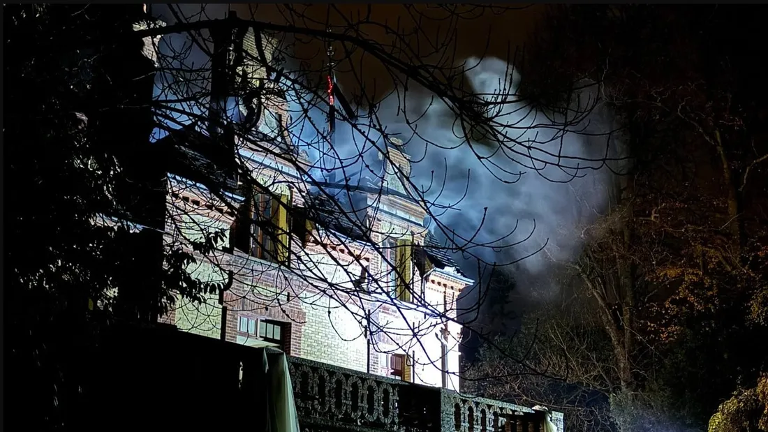 toiture incendiée manoir egmont