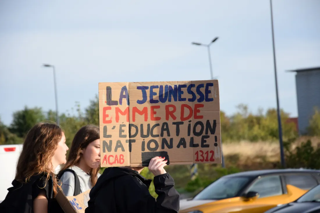 manifestation lycéen pancarte