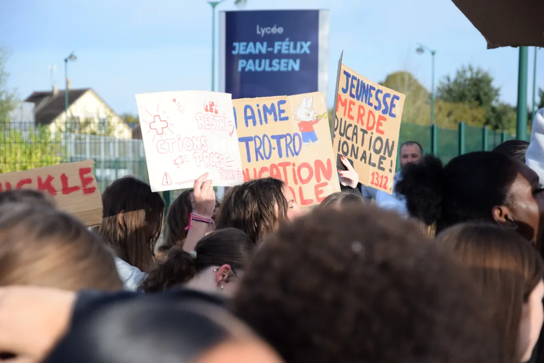 manifestation lycéens paulsen pancarte