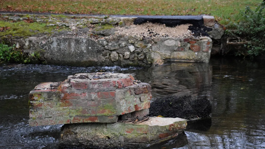 pilier passerelle saint jean