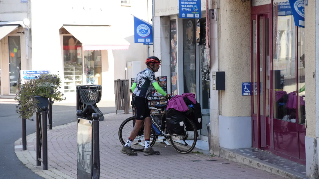 cyclotouriste vélo cloyes