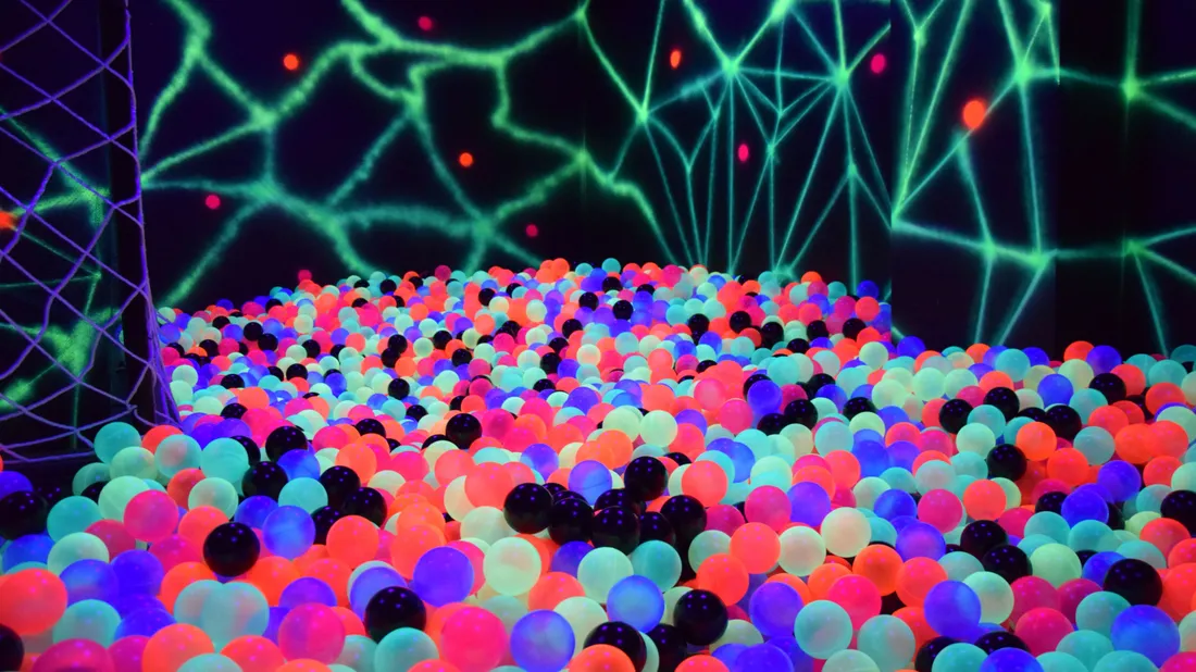 piscine à balles sensas luisant