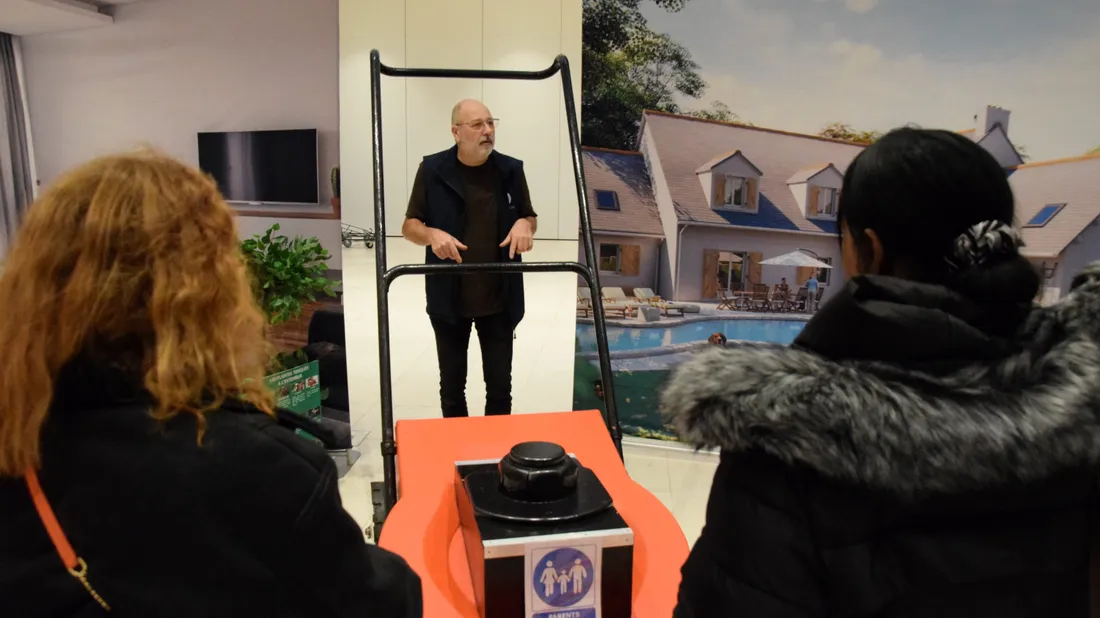 maison géante tondeuse