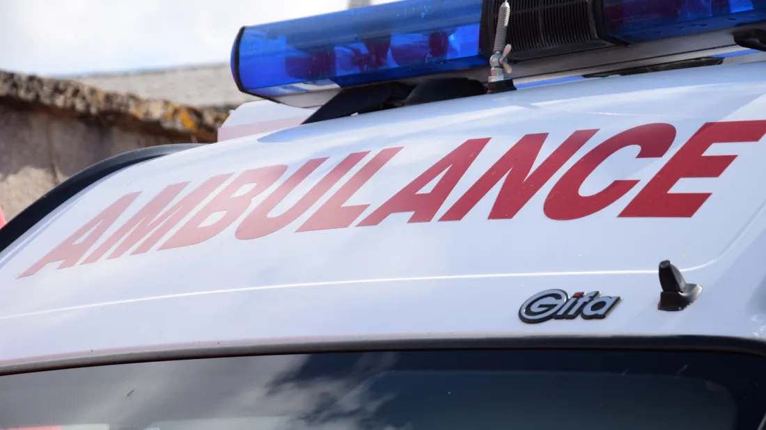 ambulance logo pompiers