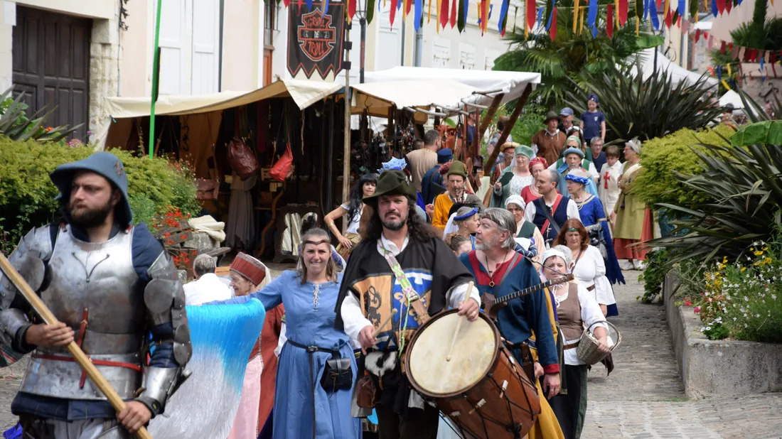 médiévales dunoises parade