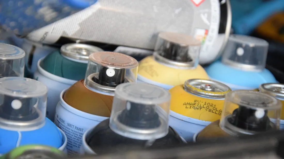 graff bombe de peintures