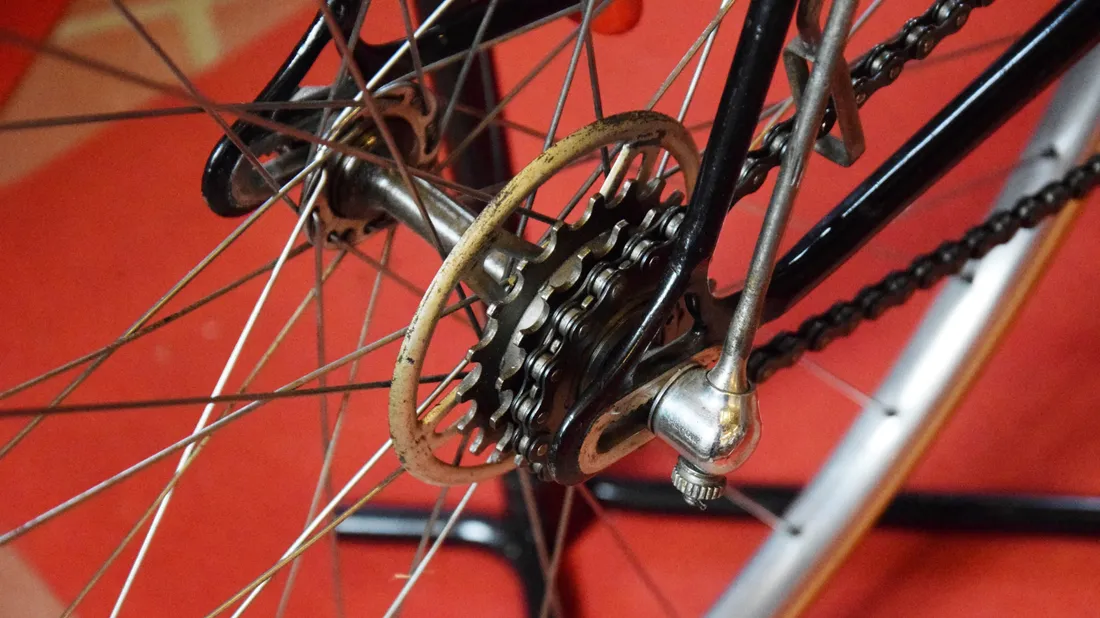 dérailleur à double tige