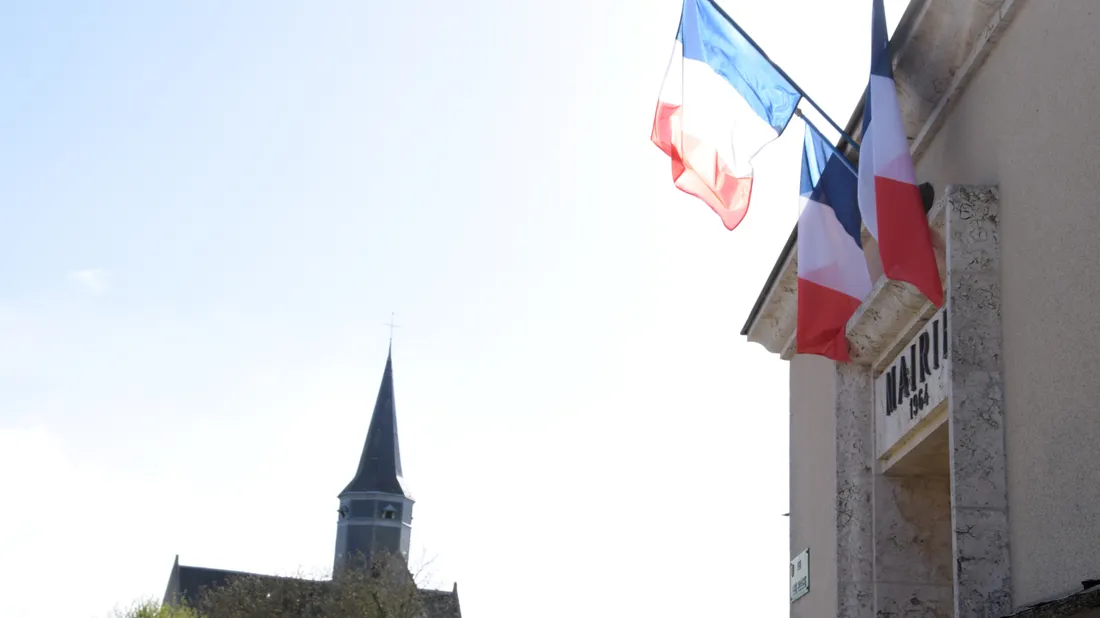 drapeaux mairie