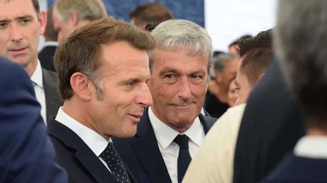 vigier macron foule