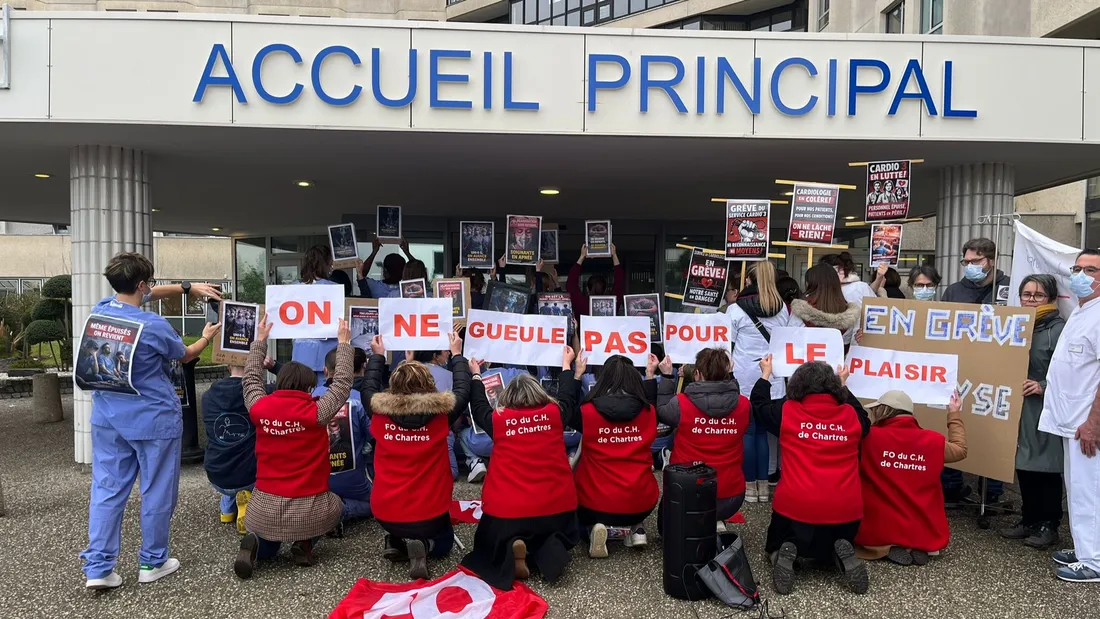 FO se mobilise devant l'hôpital Louis Pasteur du Coudray
