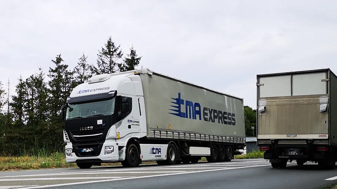 poids lourd N10 camions