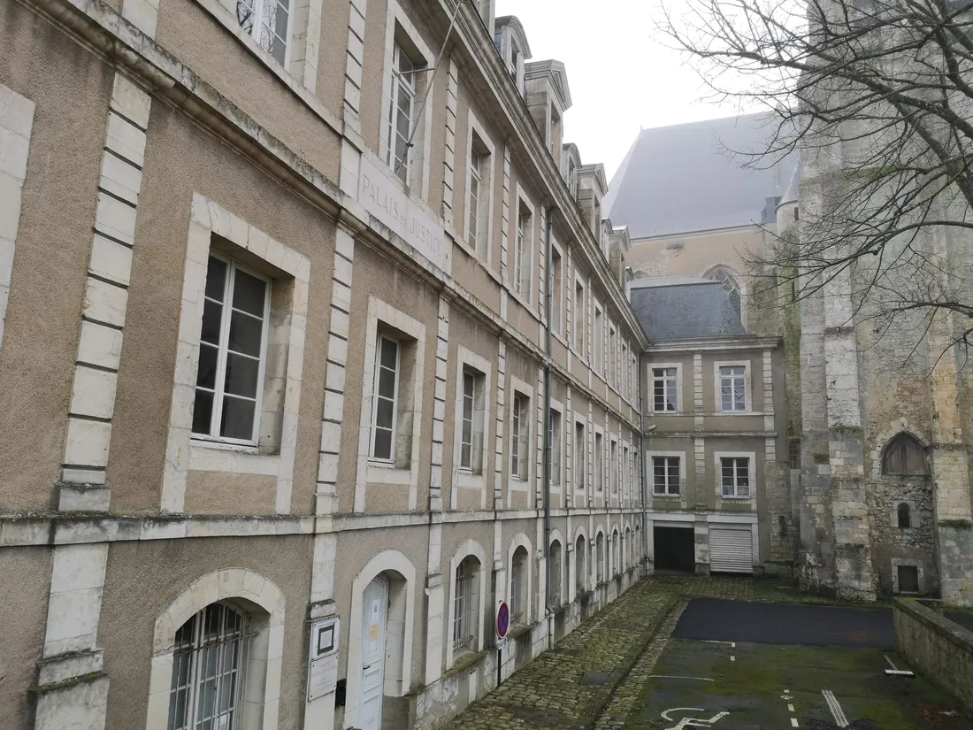 ANCIEN PALAIS DE JUSTICE CHATEAUDUN